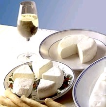 Asti, Roccaverano Dop e altre declinazioni di latte caprino