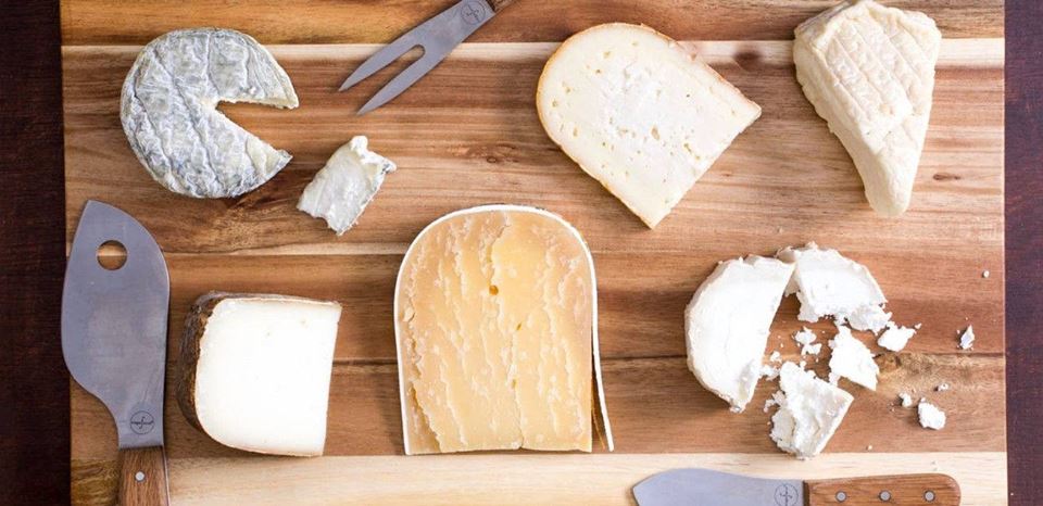 Figli dei Fiori: degustazione di formaggi a caglio vegetale