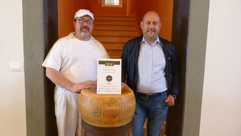 Verticale di Parmigiano Reggiano Caseificio Frizza