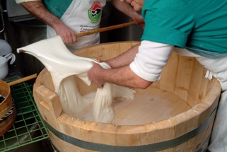 Lomazzo (CO), Paste filate e Tisane