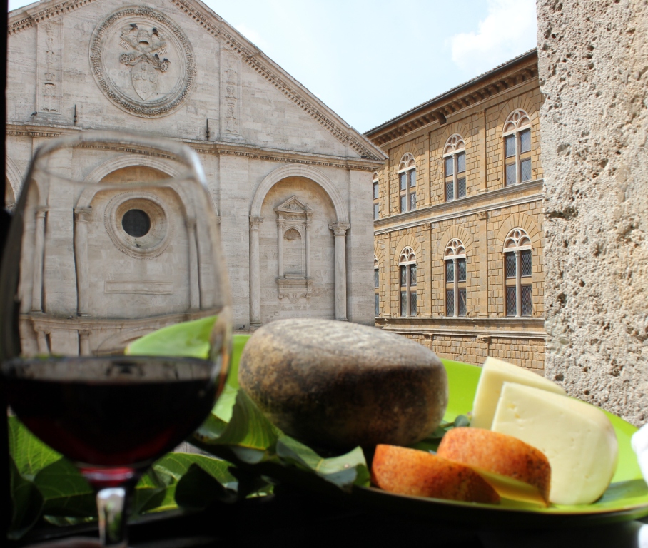 Il vino giusto per ogni formaggio: a Pienza ONAF e vino Orcia fanno scuola